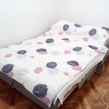 Tami Apartment Novi Sad Buitenkant foto